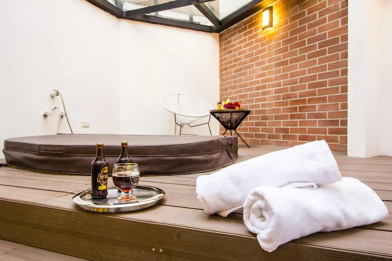 Laureles Suites By Lifeafar Medellin Apartment