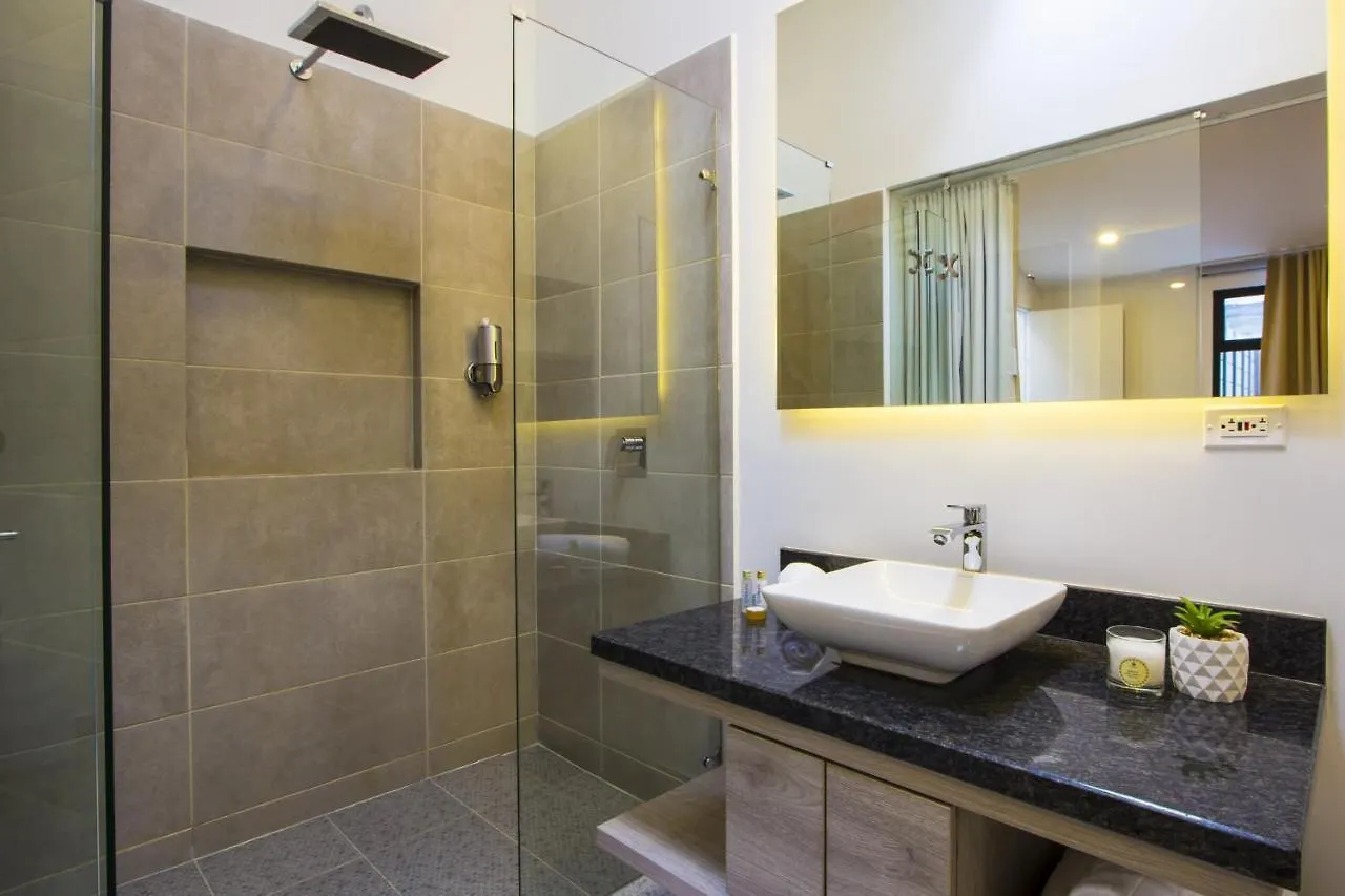 Laureles Suites By Lifeafar Medellin 0*,