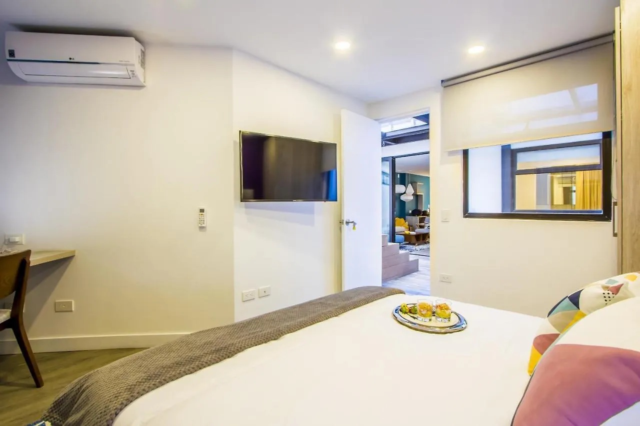 Laureles Suites By Lifeafar Medellin Apartment