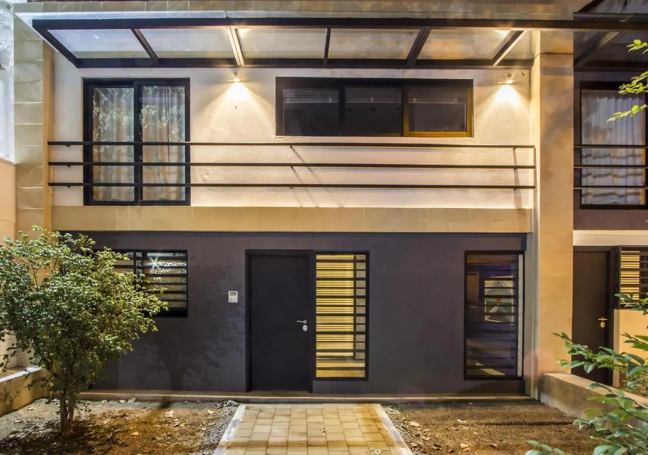 Apartment Laureles Suites By Lifeafar Medellin