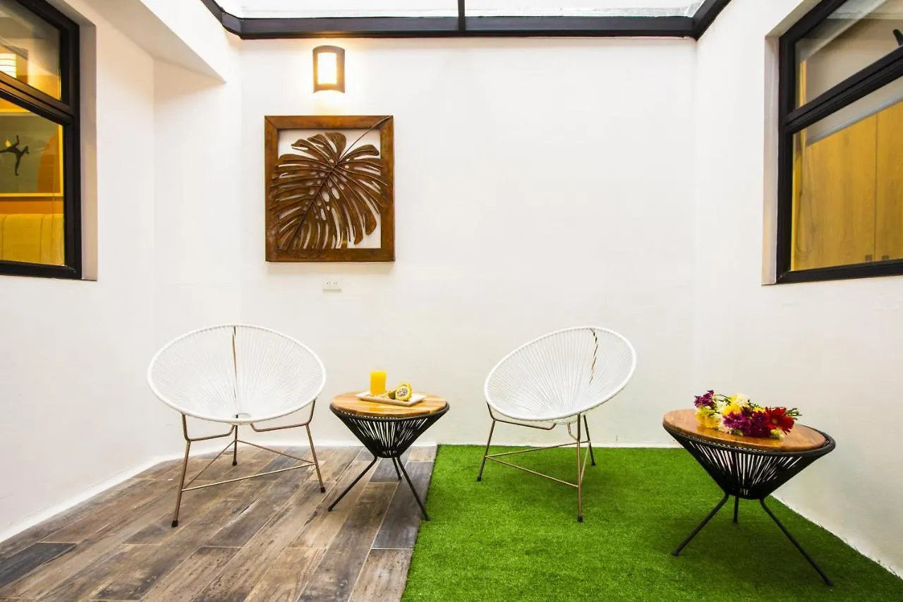 Laureles Suites By Lifeafar Medellin 0*,