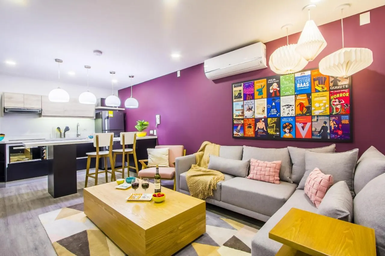 Laureles Suites By Lifeafar Medellin Apartment